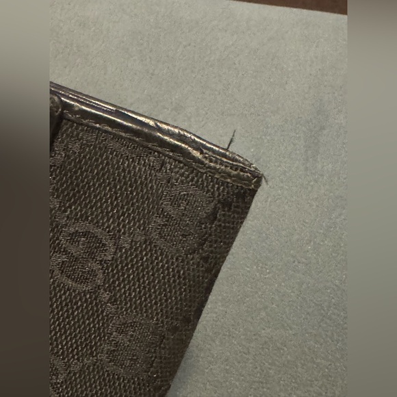Gucci canvas Bi Fold Wallet - Picture 3 of 14